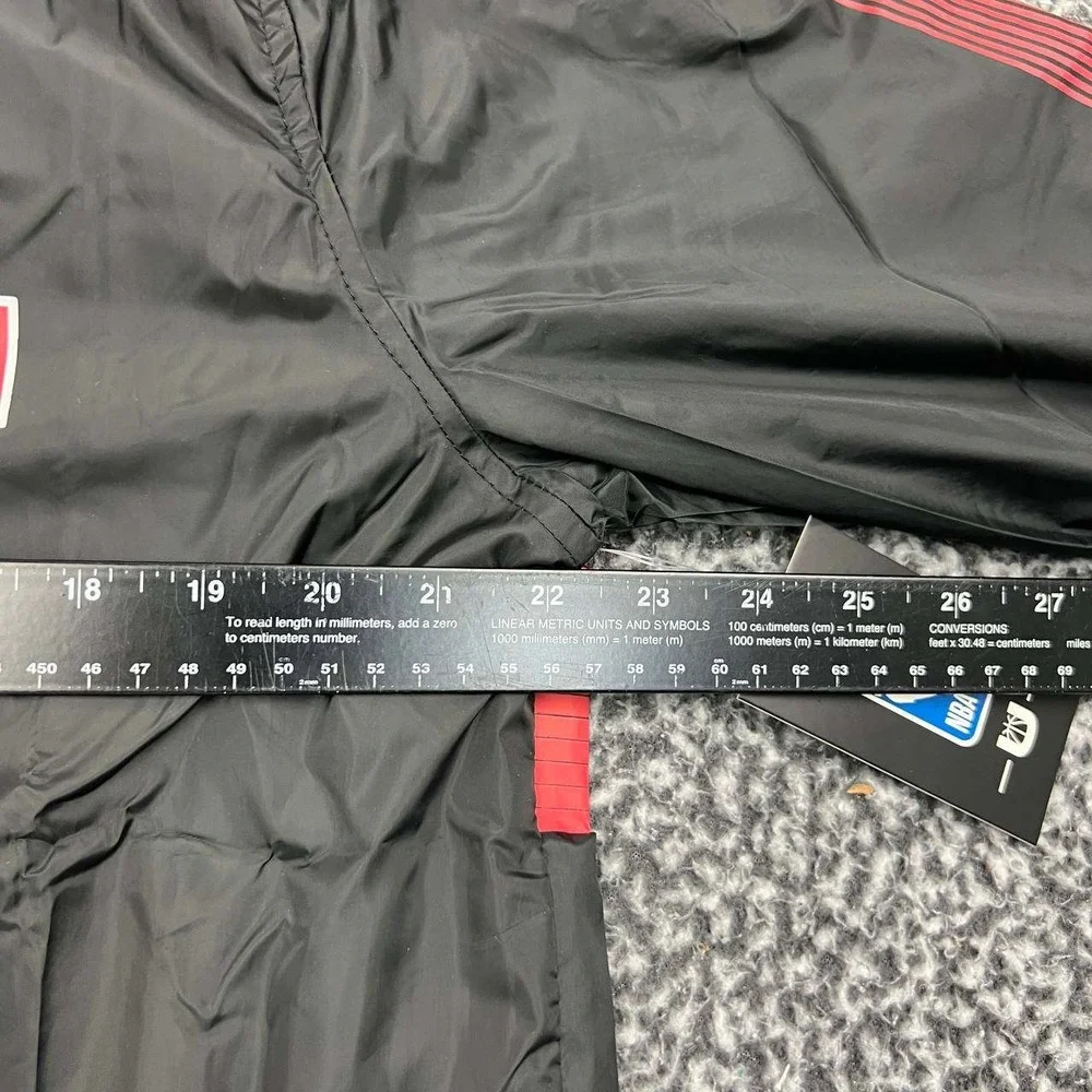 Chicago Bulls Windbreaker Jacket Men‎ Small NBA 1/4 Zip Long Sleeve New S - Picture 4 of 7